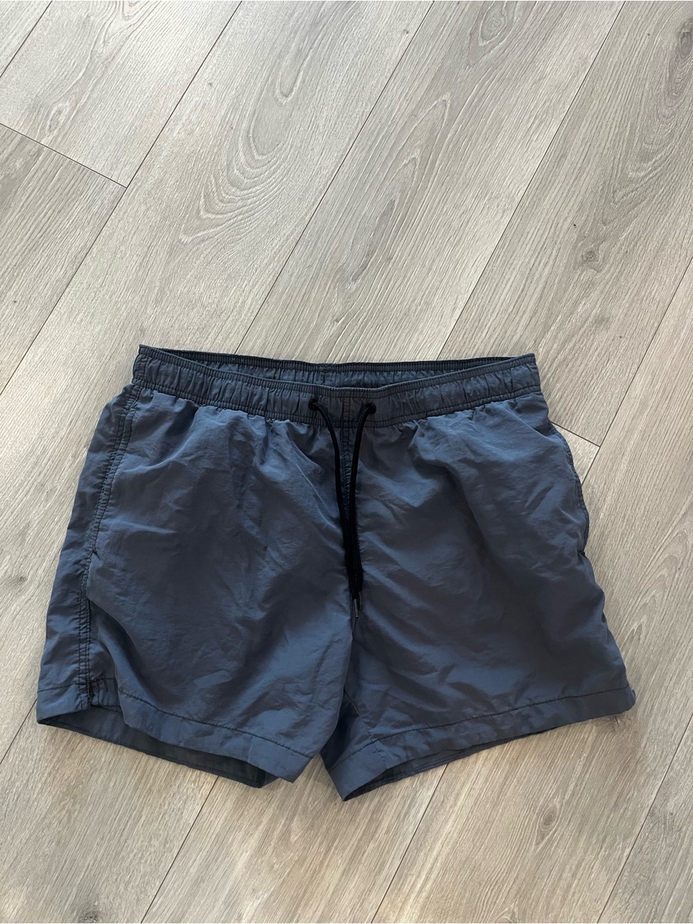 H&M Men's Drawstring Athletic Shorts in Slate Blue